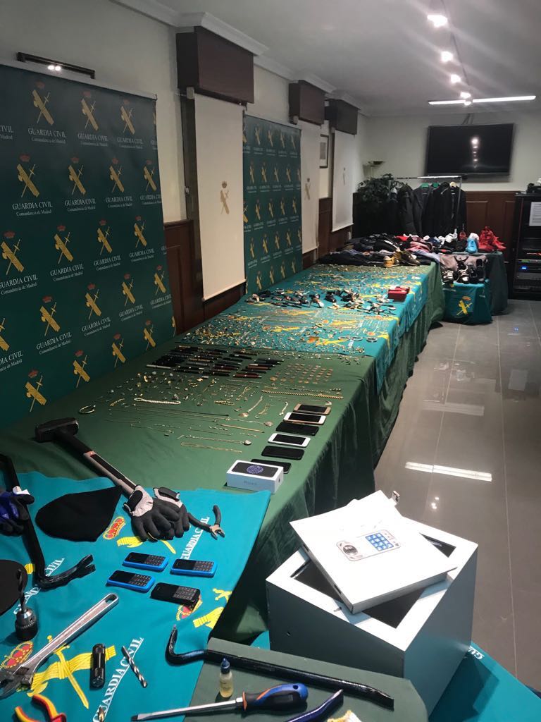 LA GUARDIA CIVIL DESMANTELA UN GRUPO CRIMINAL DEDICADA AL ROBO DE VIVIENDAS UNIFAMILIARES